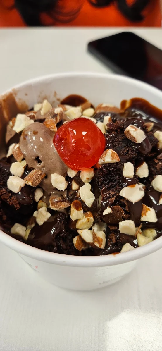 Hot Fudge Sundae