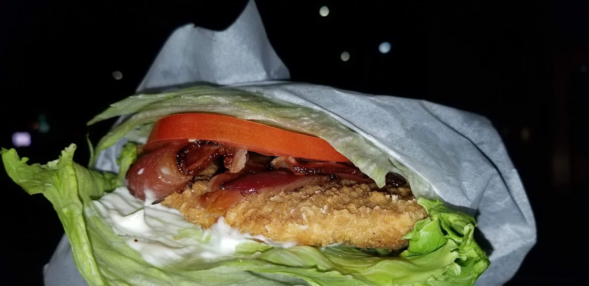 blt Chicken Burger in Lettuce Wrap