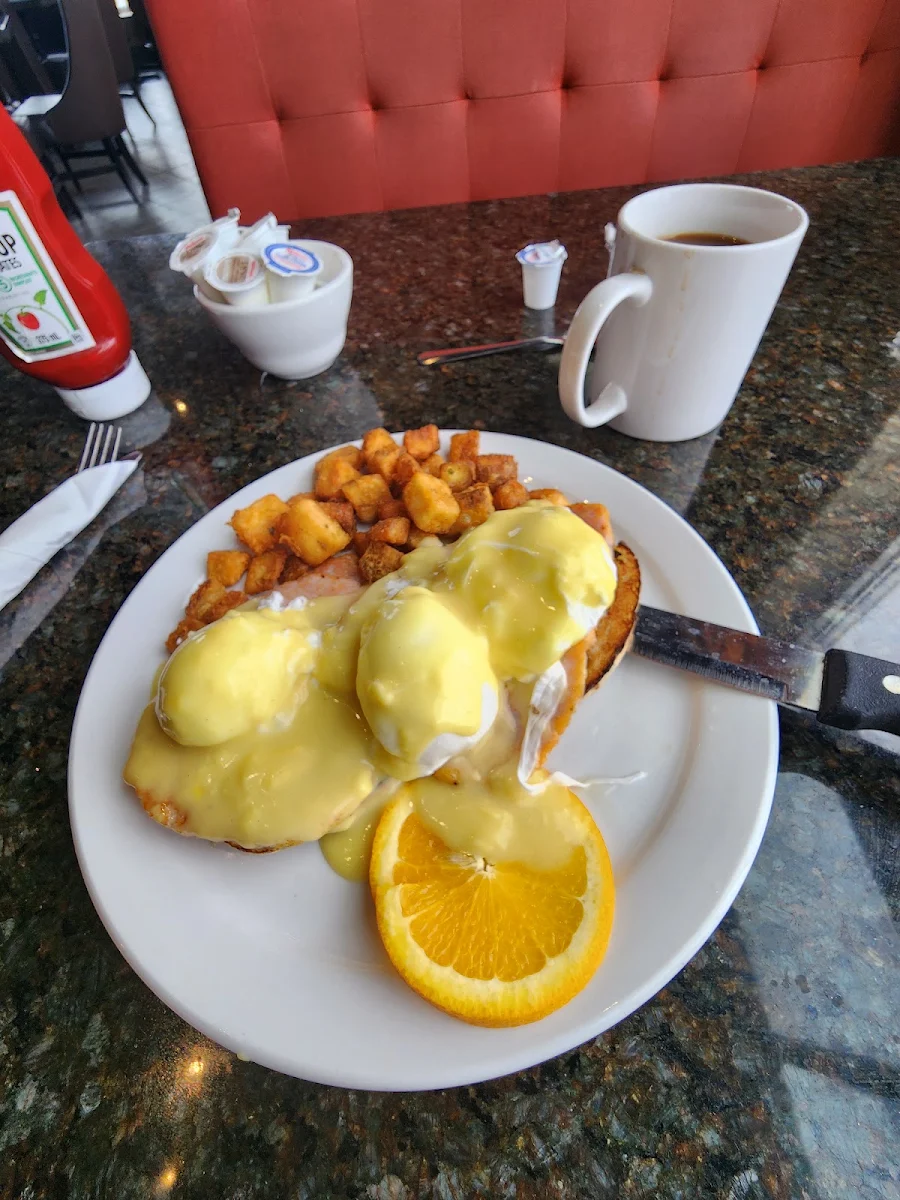 Farmhouse Sausage Eggs Benedict