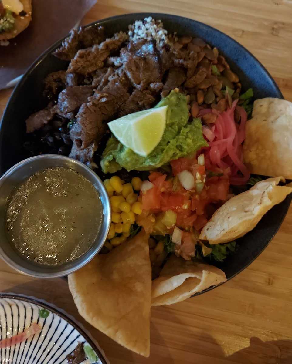 Quinoa Mexi-Bowl with Additional Steak