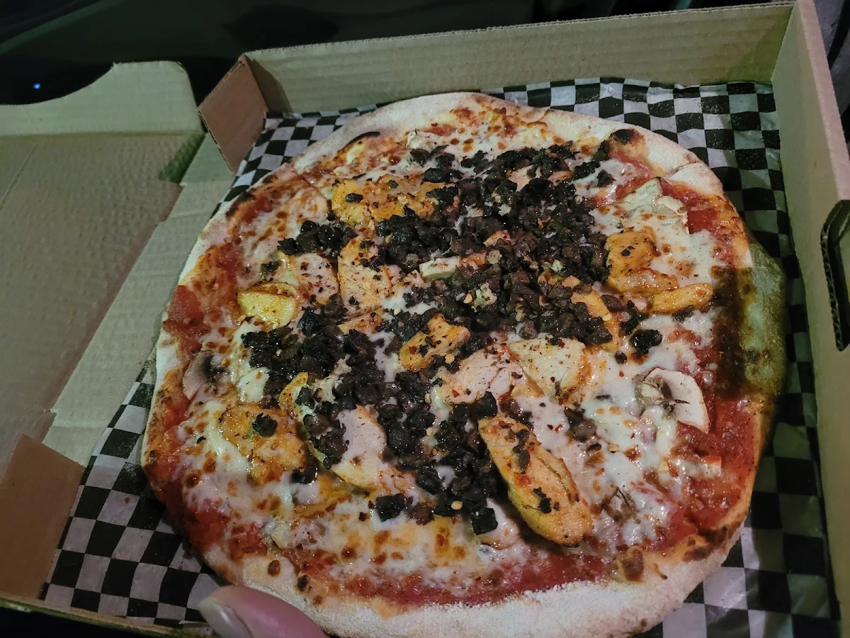 Funghi Chicken Pizza
