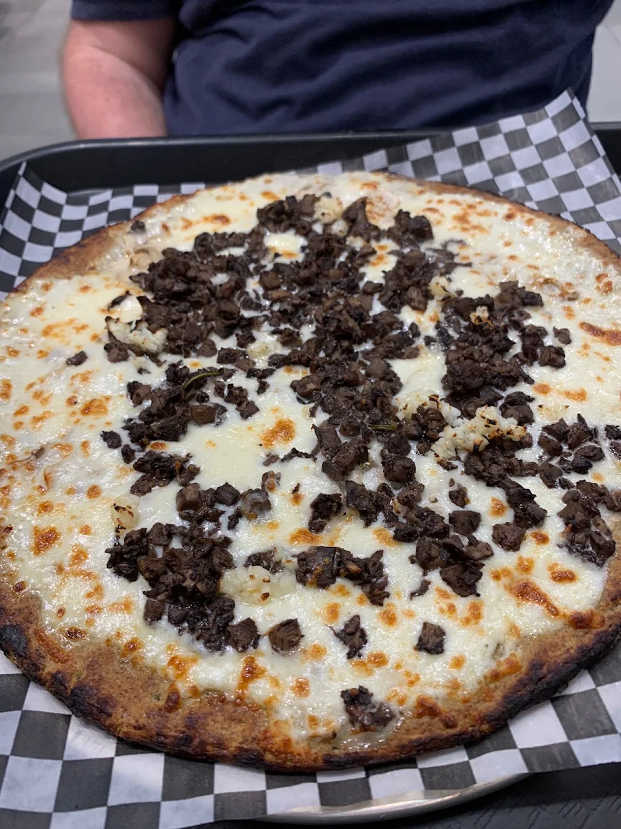 Keto Crust Pizza Funghi