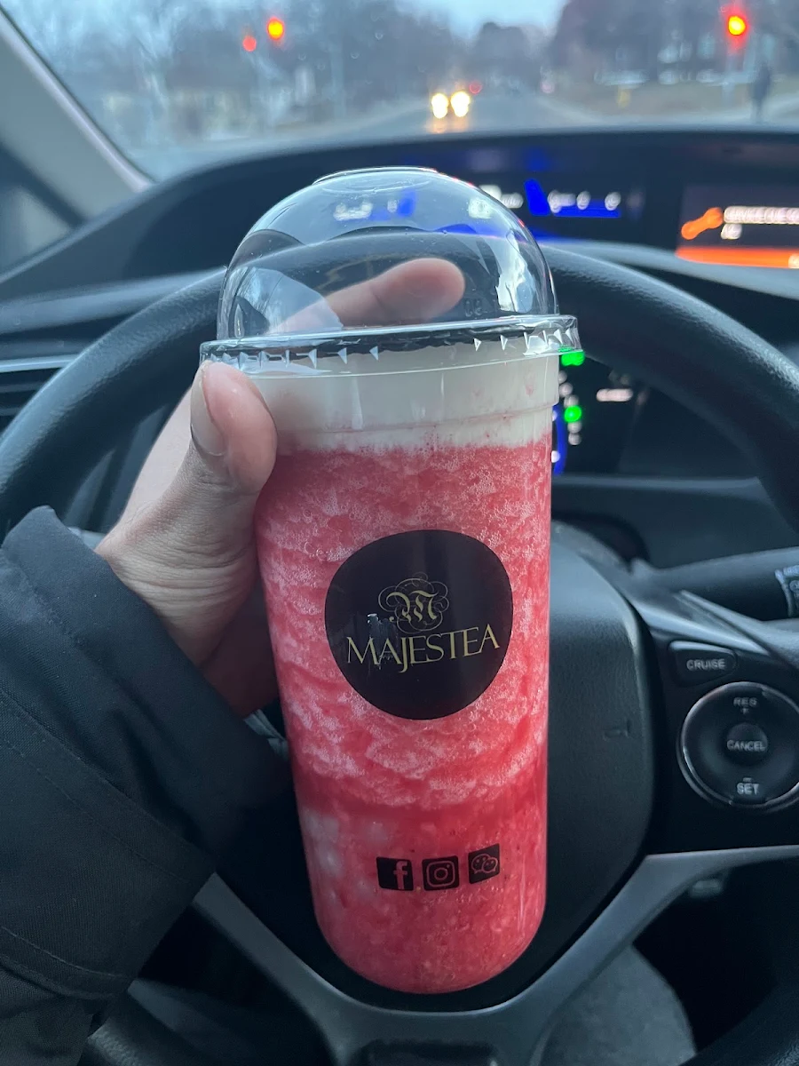 Strawberry Cheese Crown Large