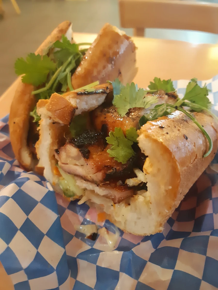 Chicken Banh MI