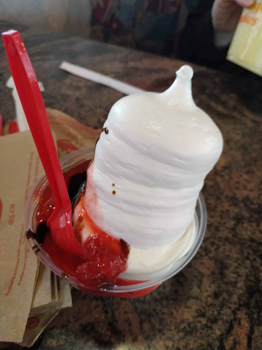 Chocolate Strawberry Sundae