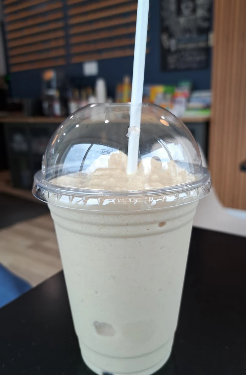 Peanut Butter and Banana Smoothie