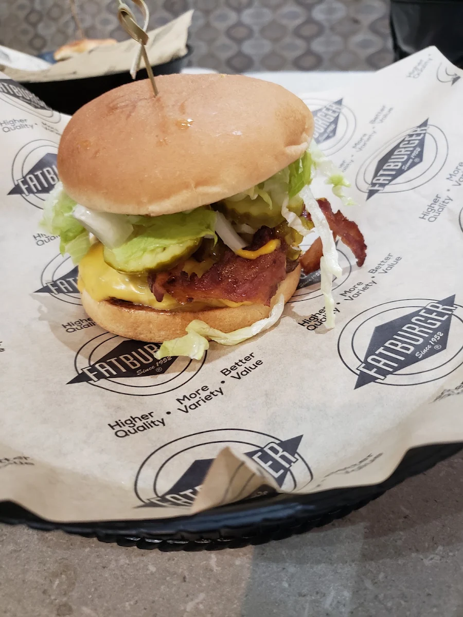 Deluxe Bacon Cheeseburger