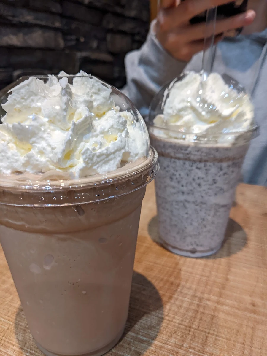 Mocha Milkshake and Oreo Milkshake