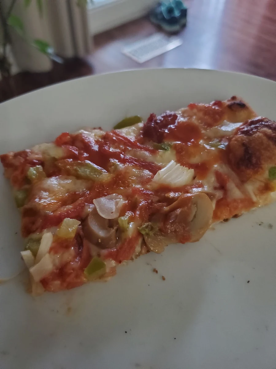 Tomatoes Jalapenos Hot Banana Peppers Anchovies Pineapple Parmesan Cheese Extra Crust