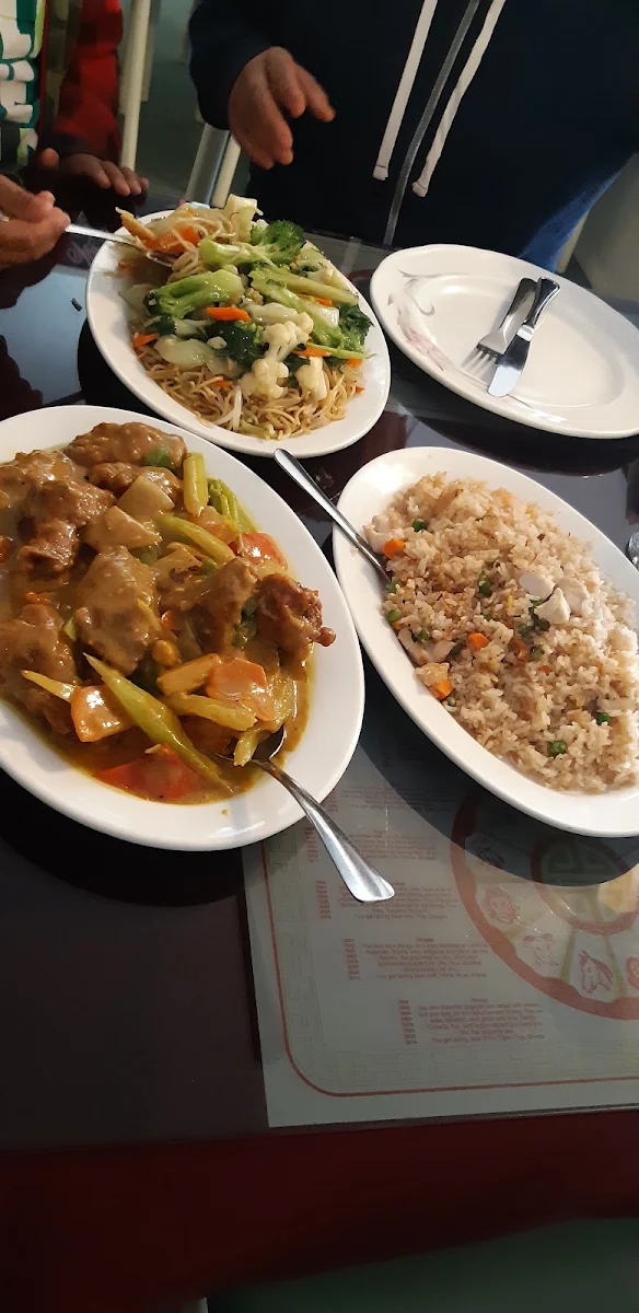 Highlights, Dragon Gate Restaurant