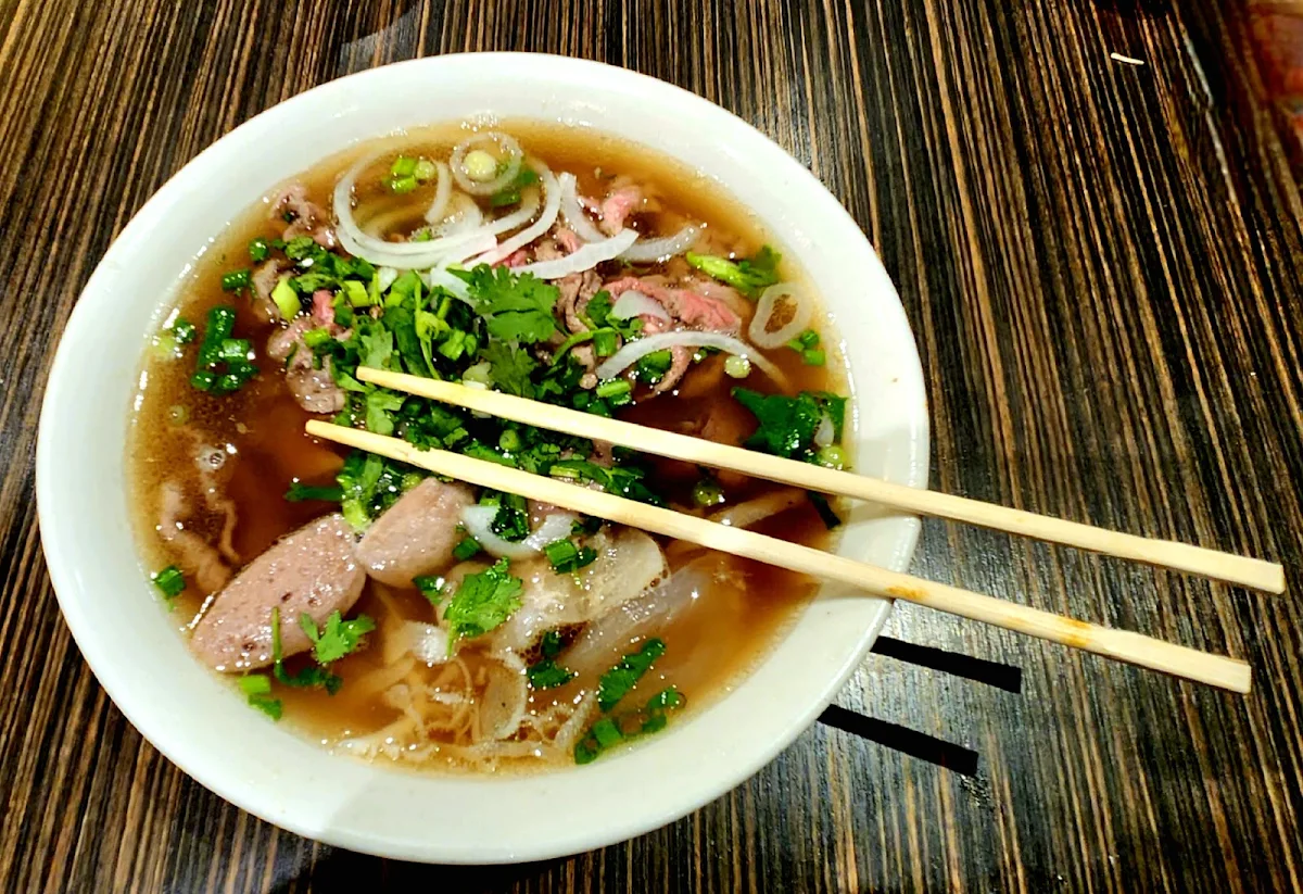 Large Pho DAC Biet
