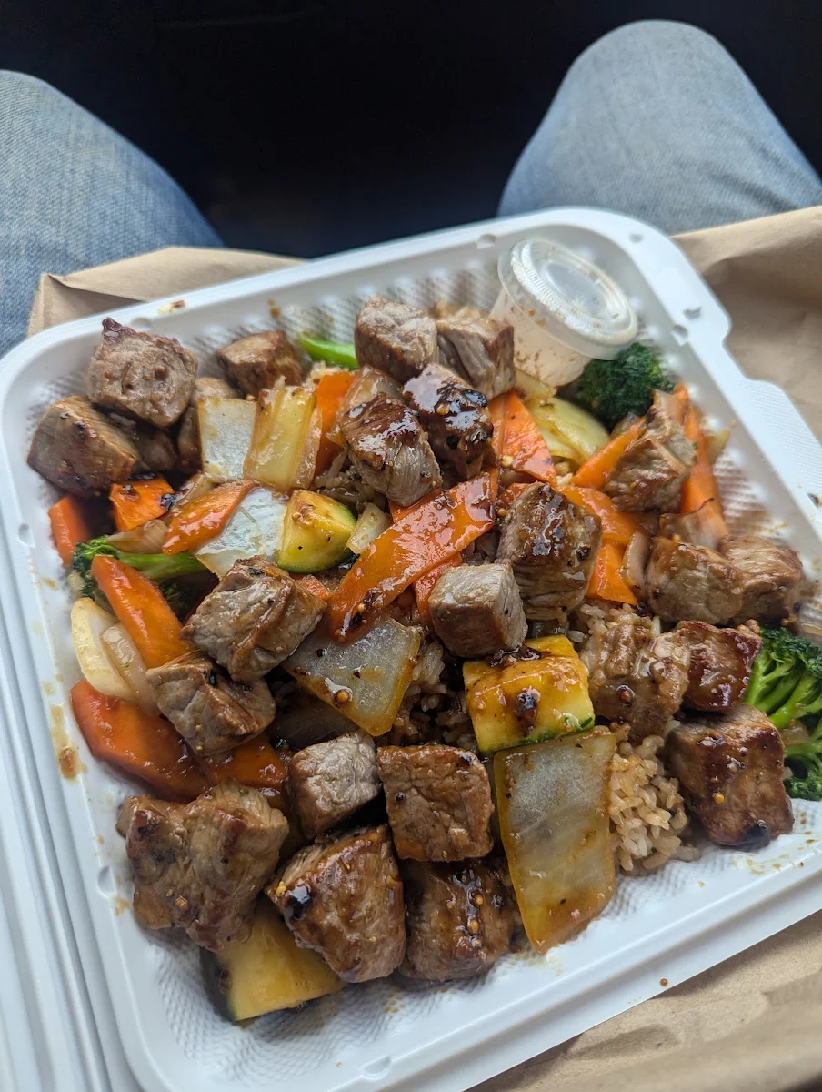 Steak and Scallops with Mixed Vegetables
