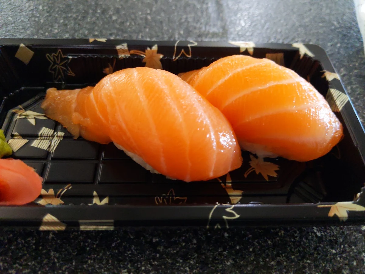 Salmon Nigiri