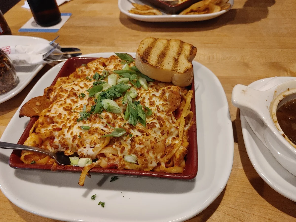 Alfredo & Garlic Bread