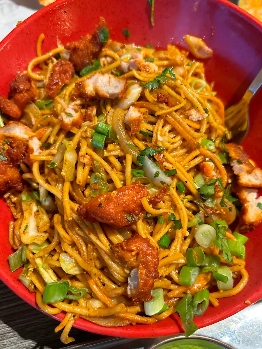 Schezwan Chicken Noodles