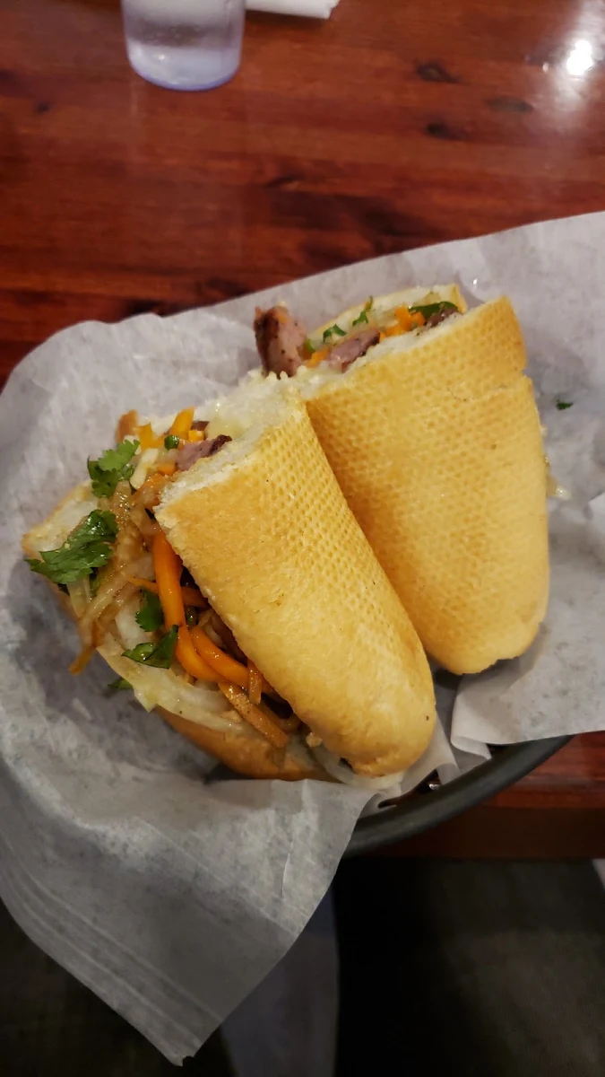 Banh MI DAC Biet