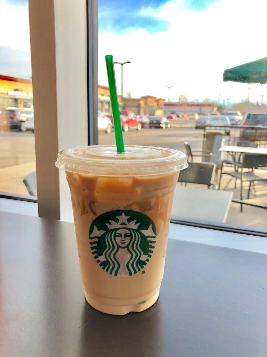 Grande Iced Caramel Macchiato