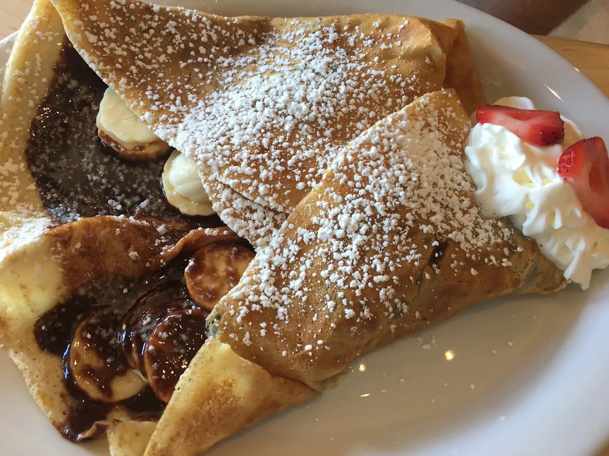 Strawberry Cheesecake Crepes