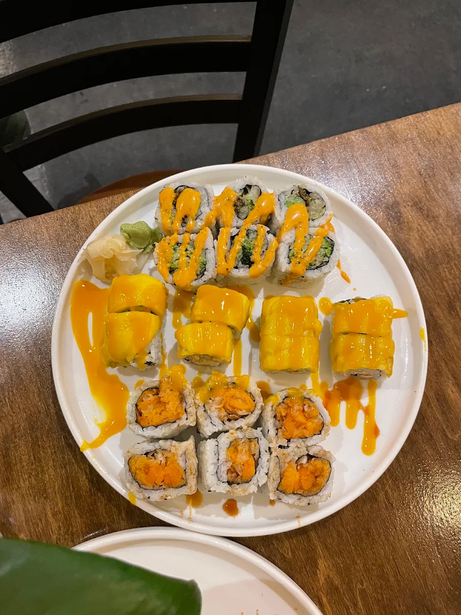 Mango Sushi 2pcs