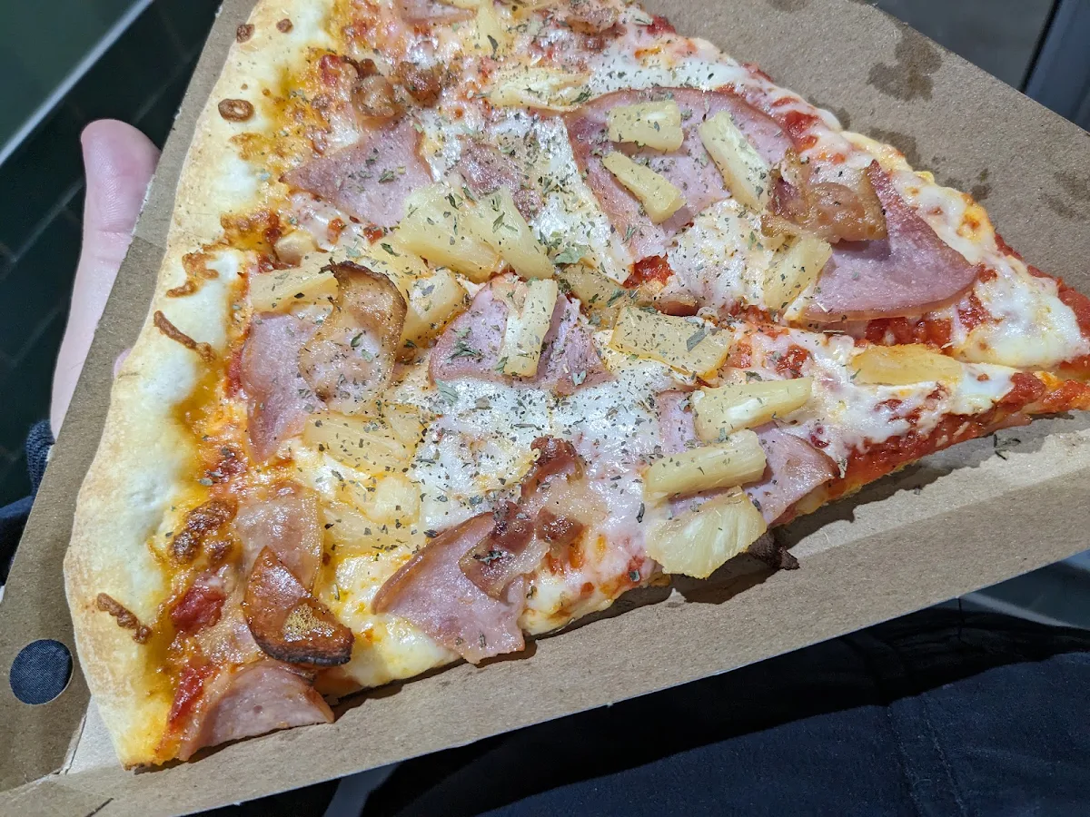 Hawaiian Pizza
