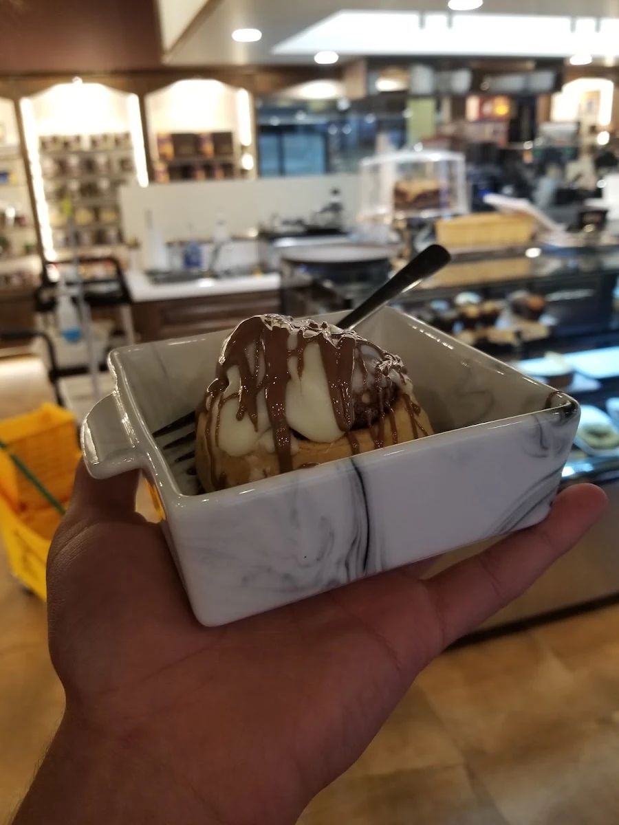 Cinnamon Roll
