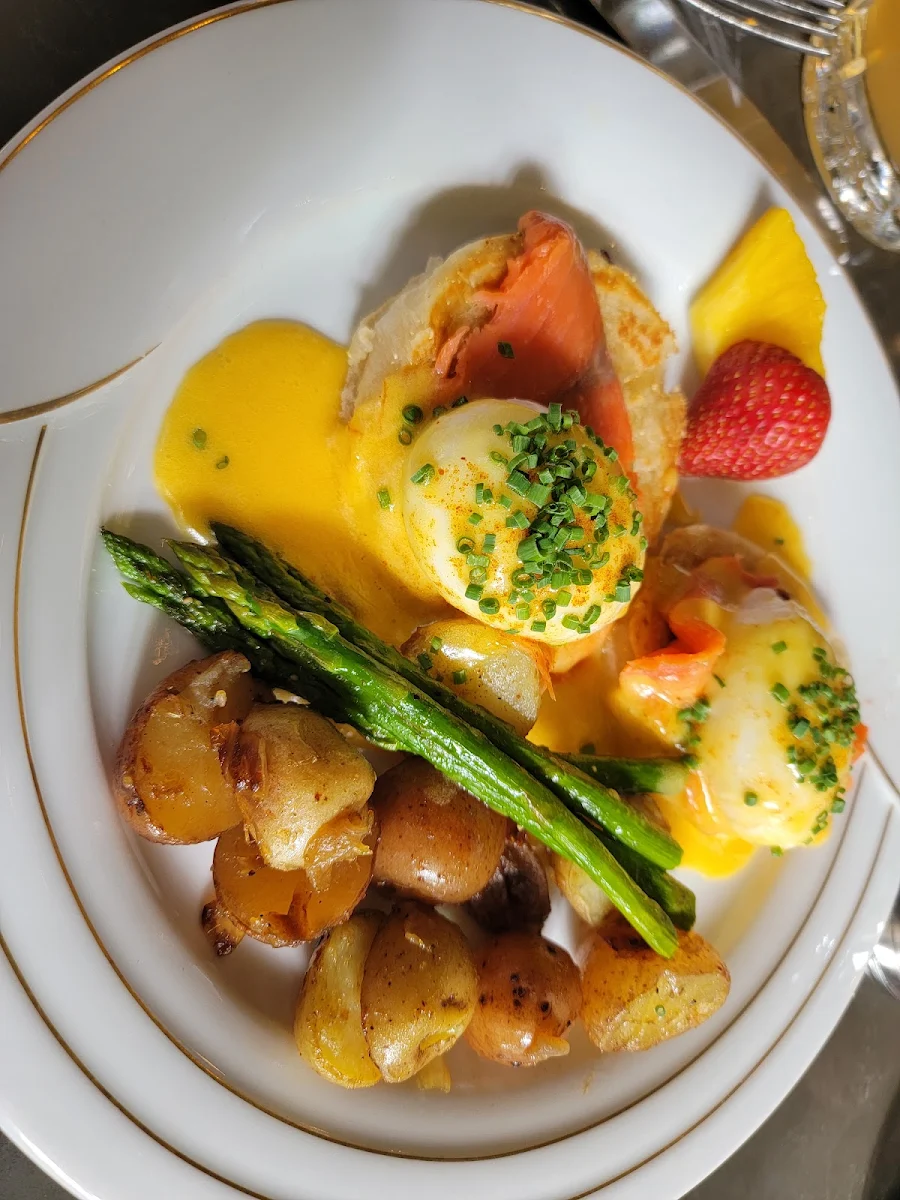 Eggs Benedict