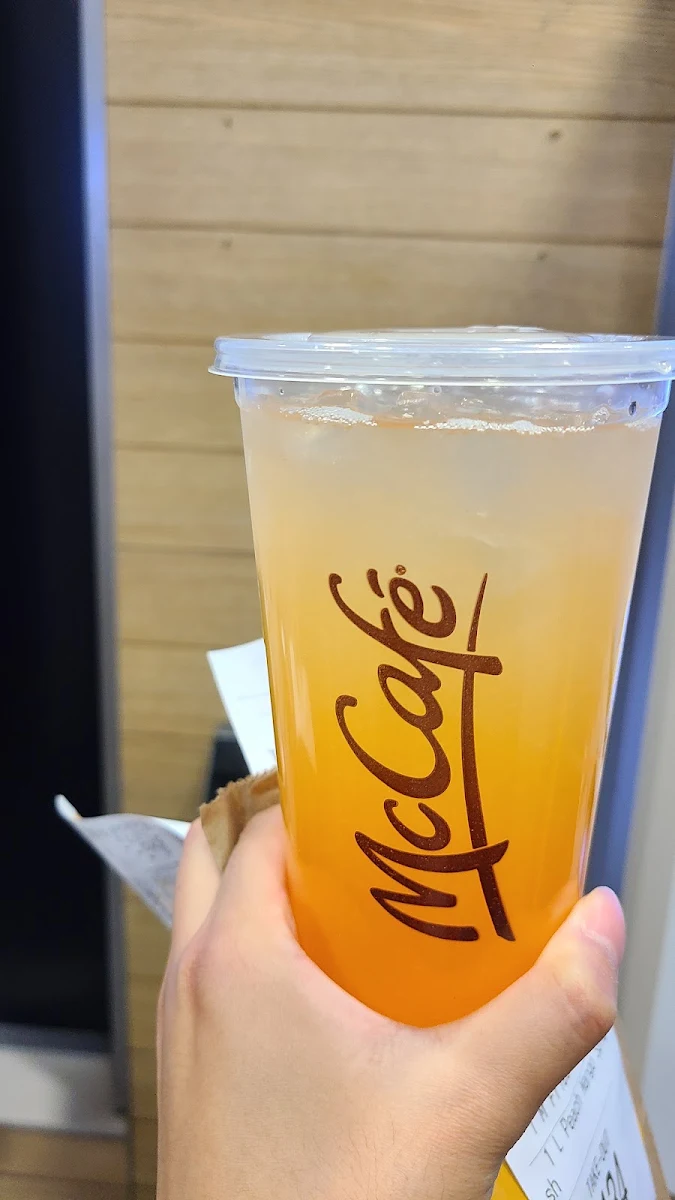 Mango Pineapple Refresher 150 0 Cals