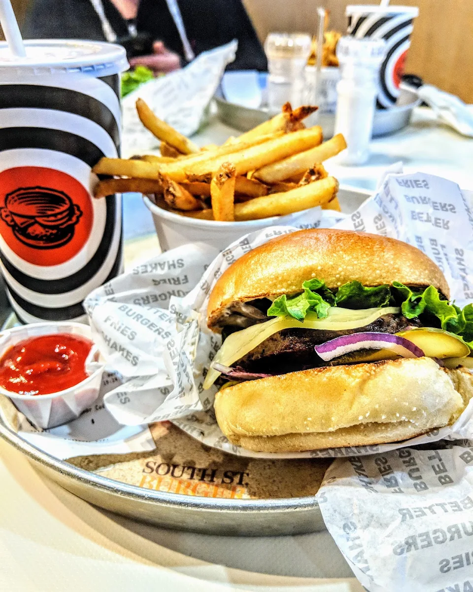 Mushroom & Swiss Burger
