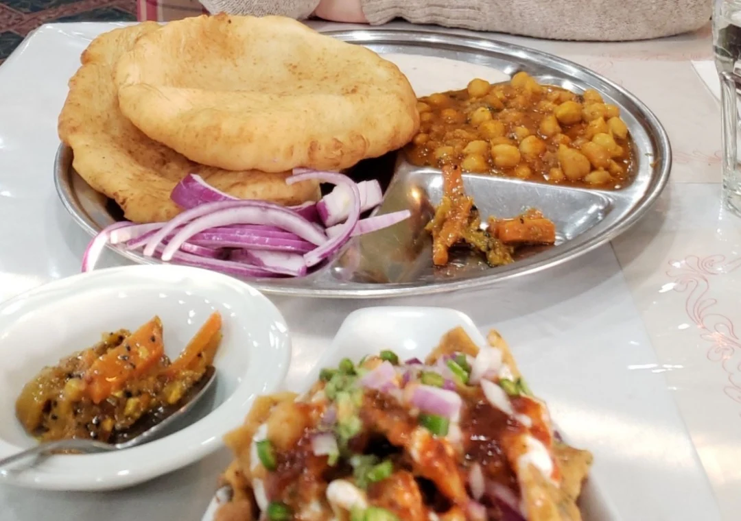 Chana Bhatura