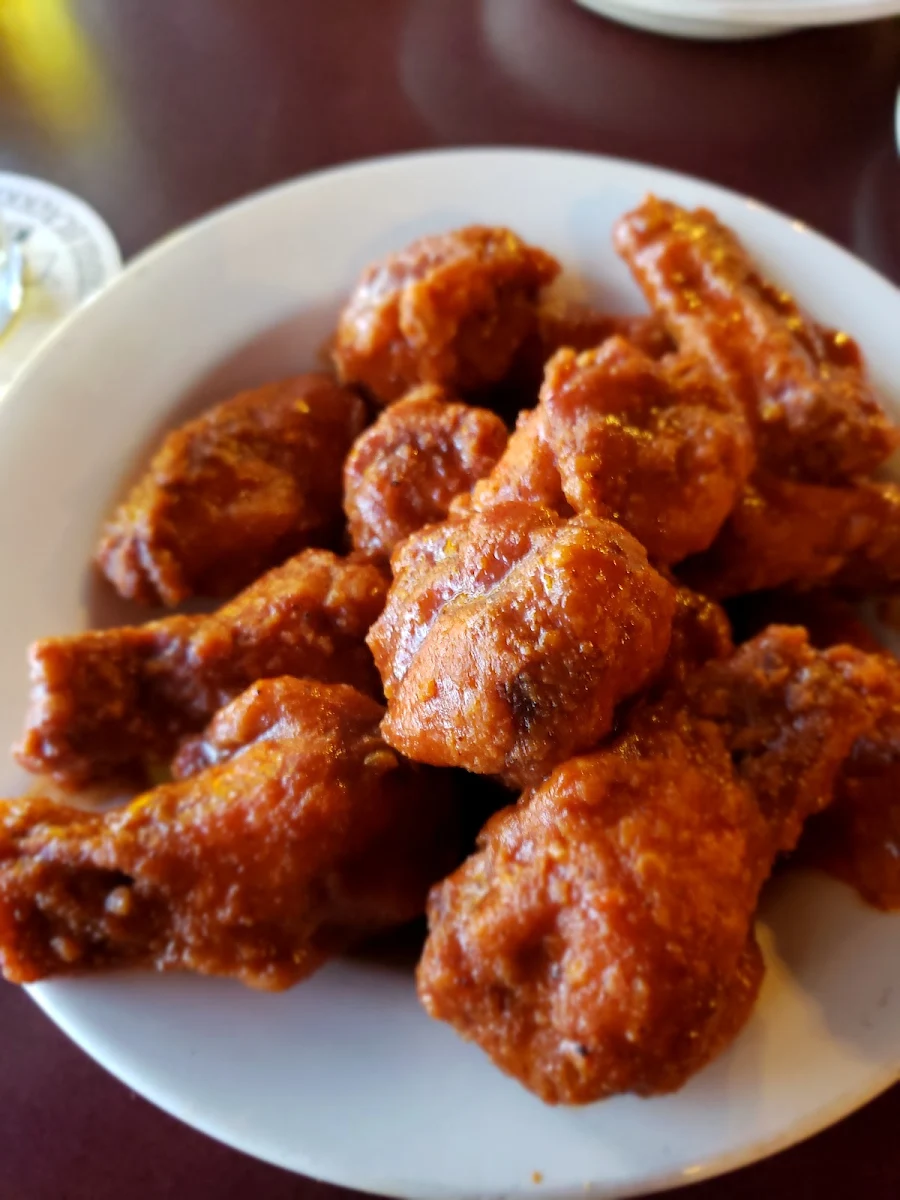 Screaming Hot Wings