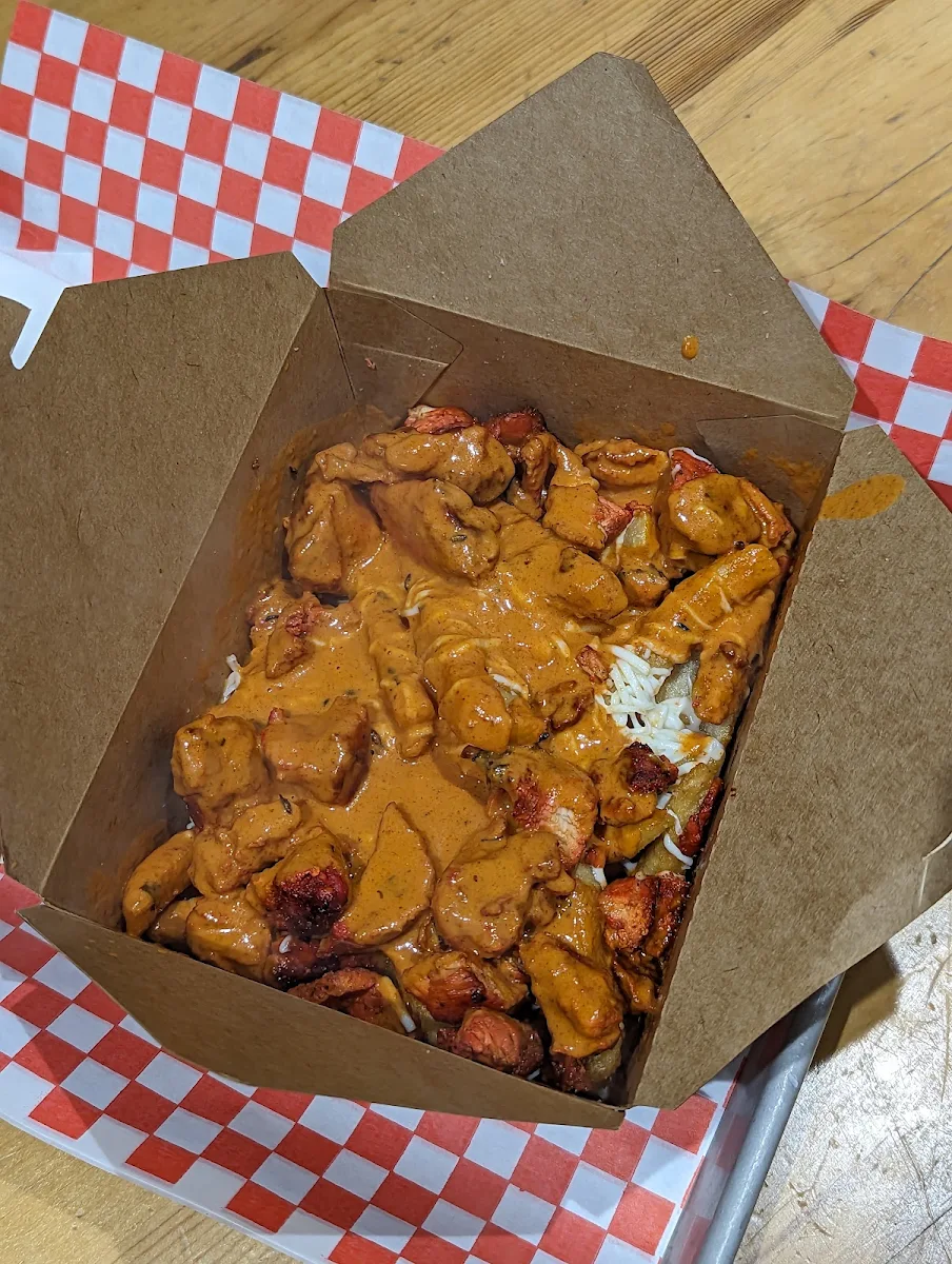 Butter Chicken Poutine