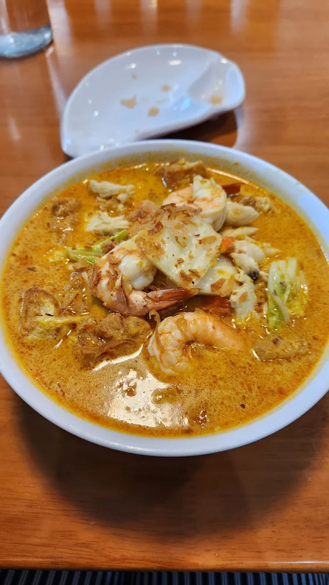 Singapore Curry Laksa Noodle Soup