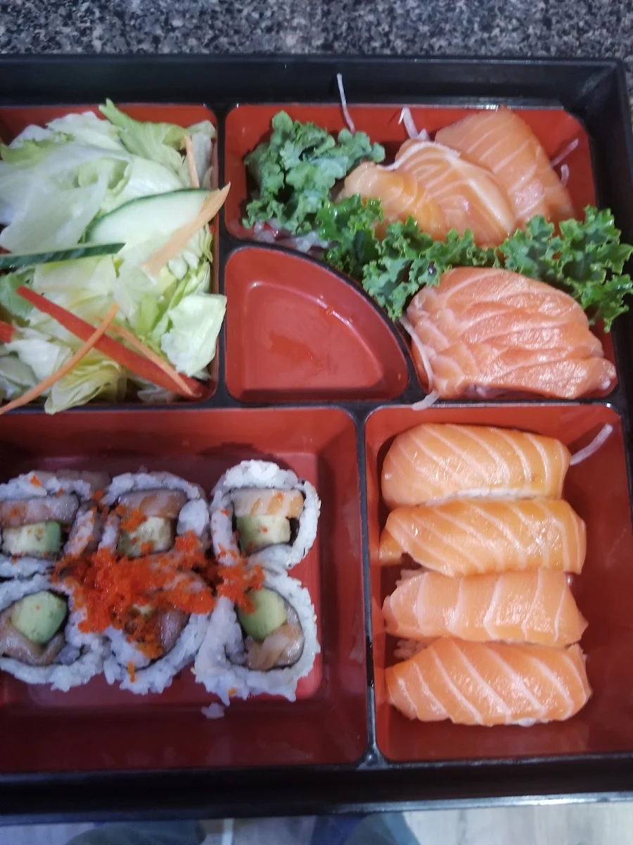Sashimi and Bulgogi Bento