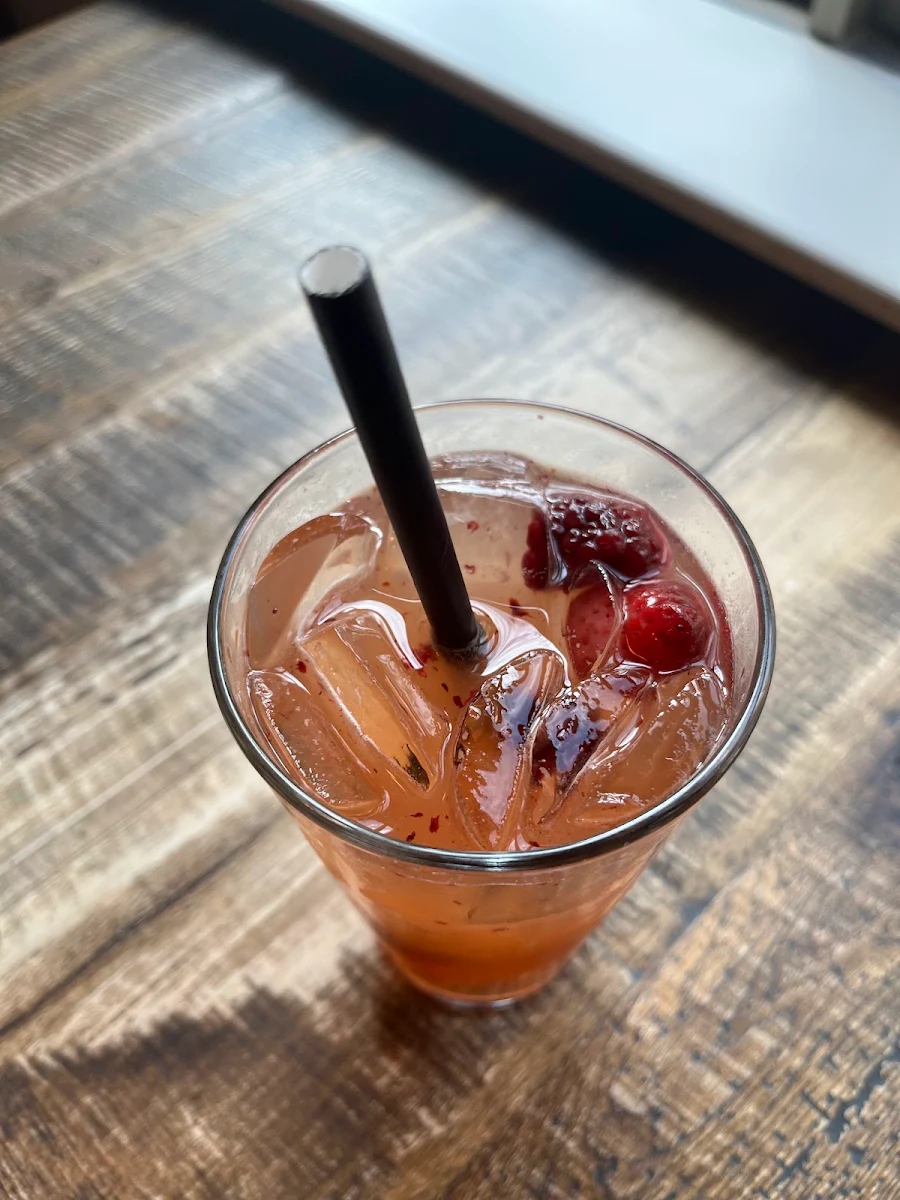 Honey Peach Tea Lemonade