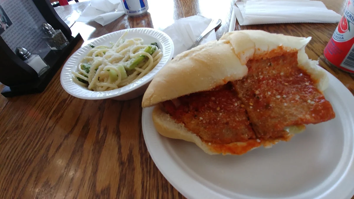 Veal Sandwich Combo with Side Pasta