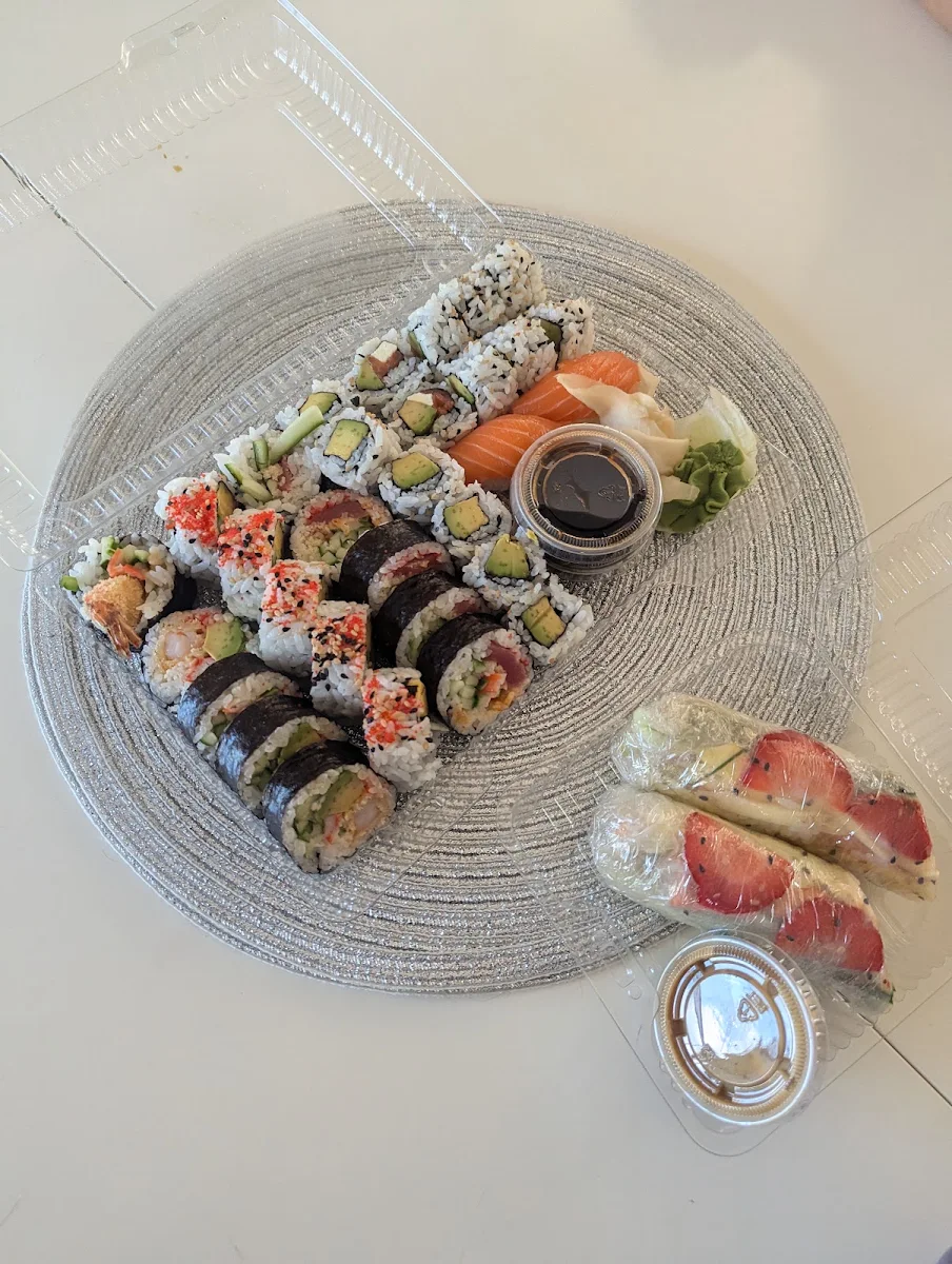 Combo 7 - 31 Morceaux Rouleau Maki Saumon