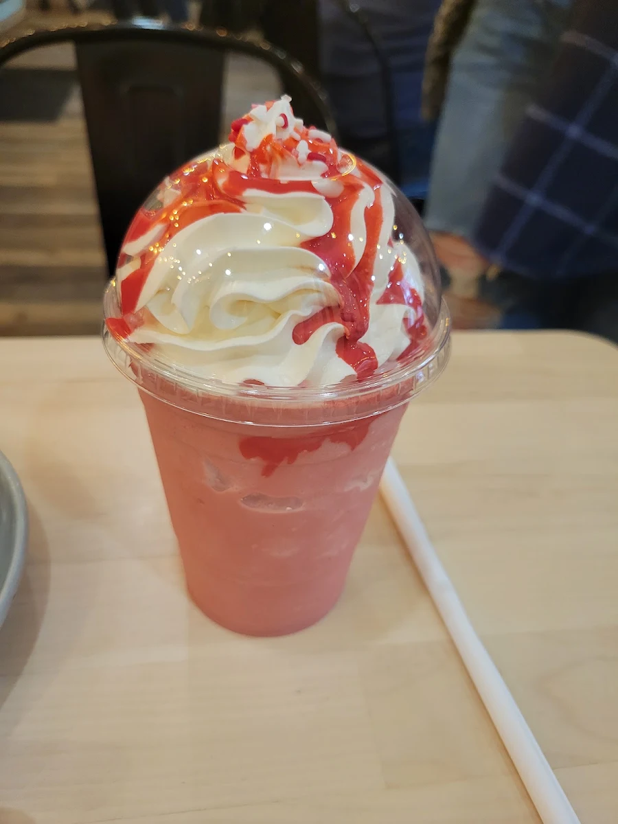 Red Velvet Frozen Latte