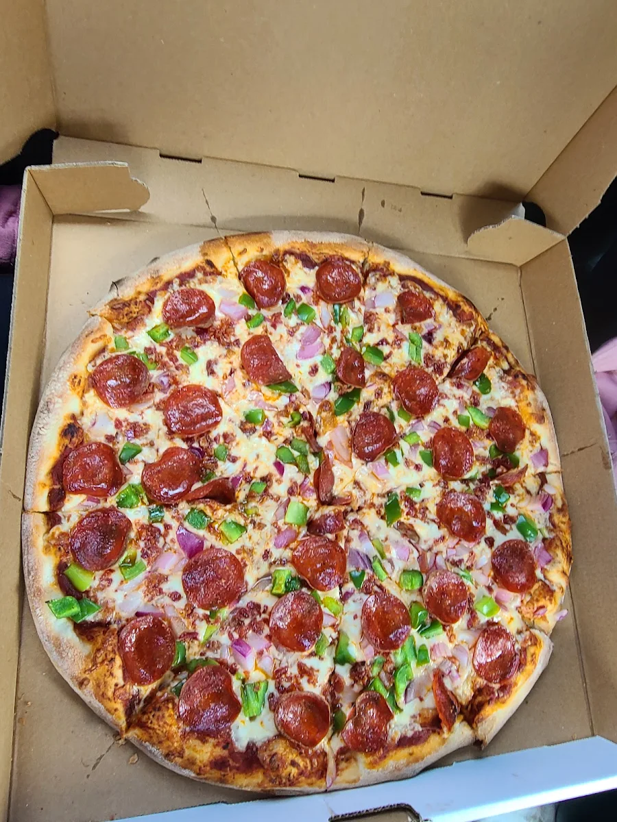 Deluxe Pizza