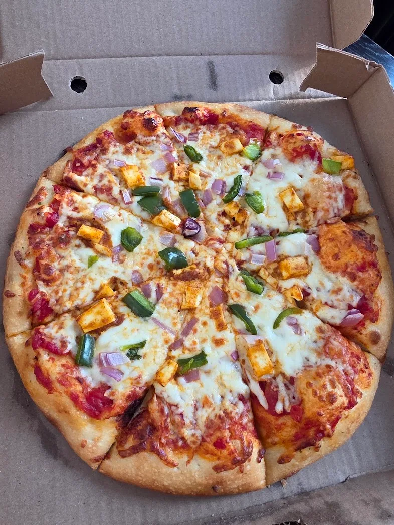 Highlights, Corner Pizza Moncton