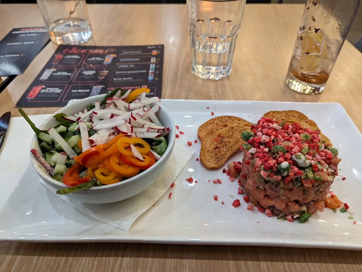 Tartare Saumon Fraises Et Avocat