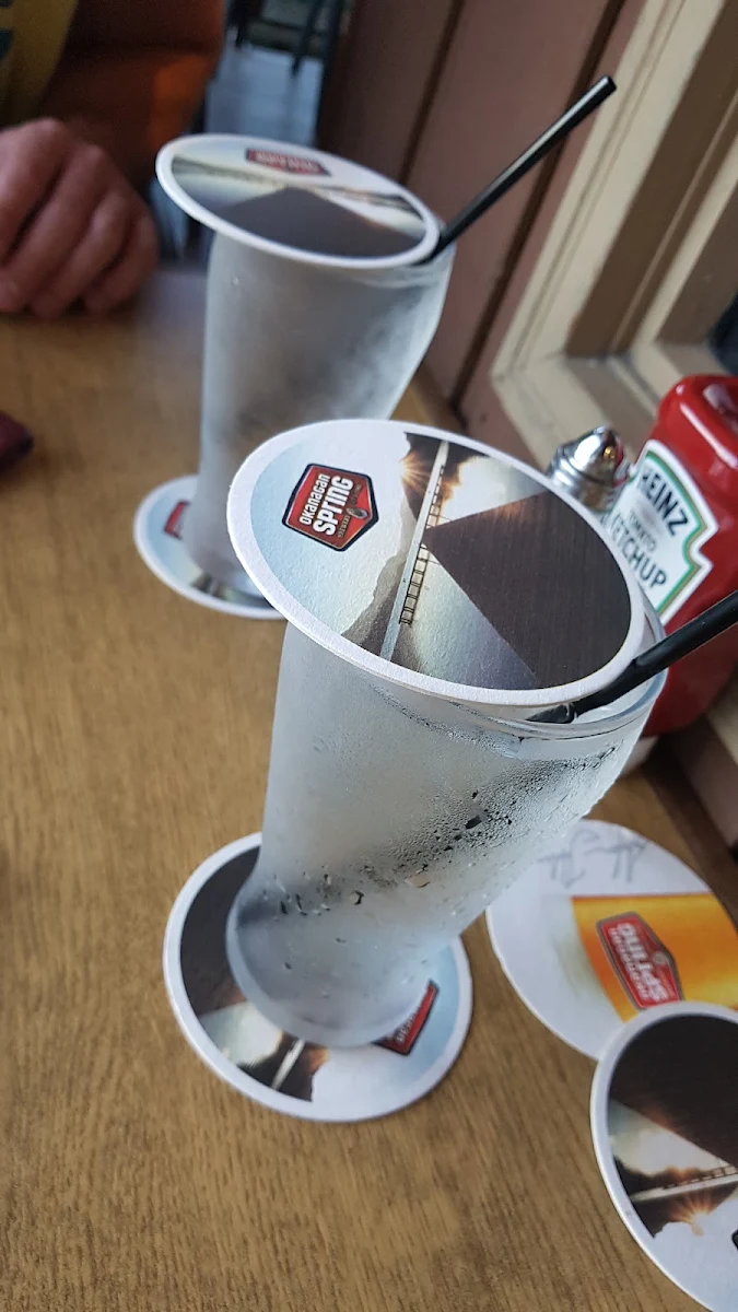 Highlights, Speed's Neighborhood Pub