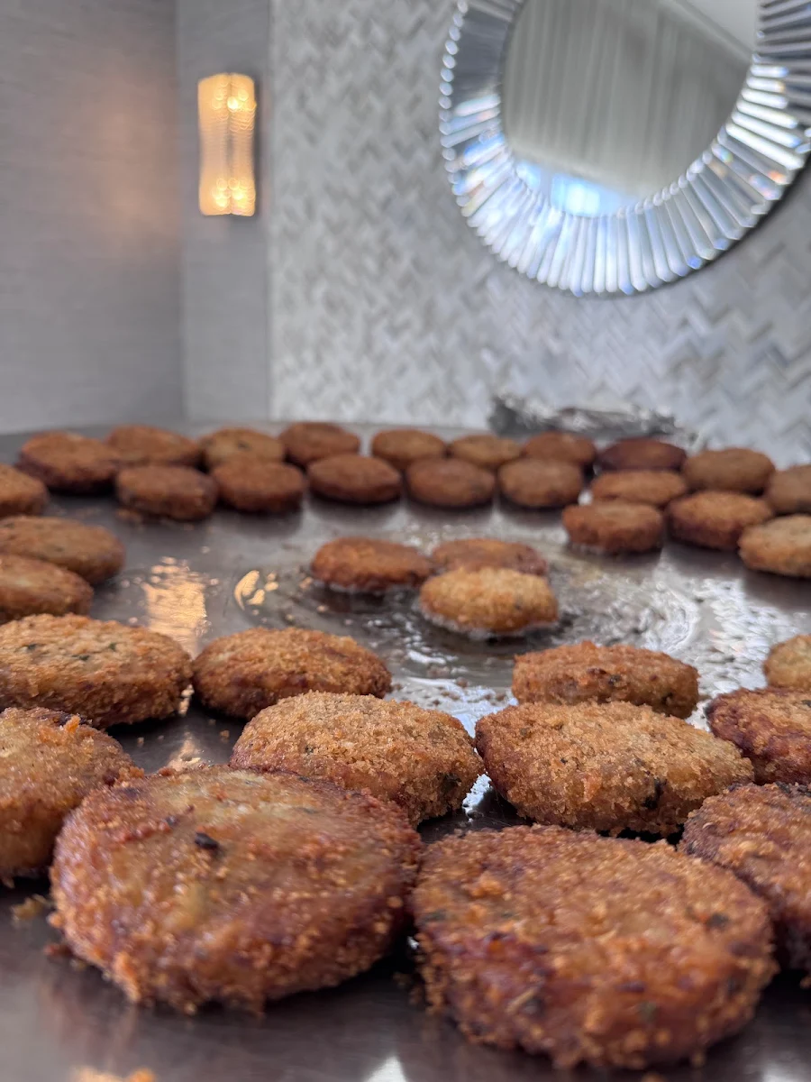Aalo Tikki Chaat