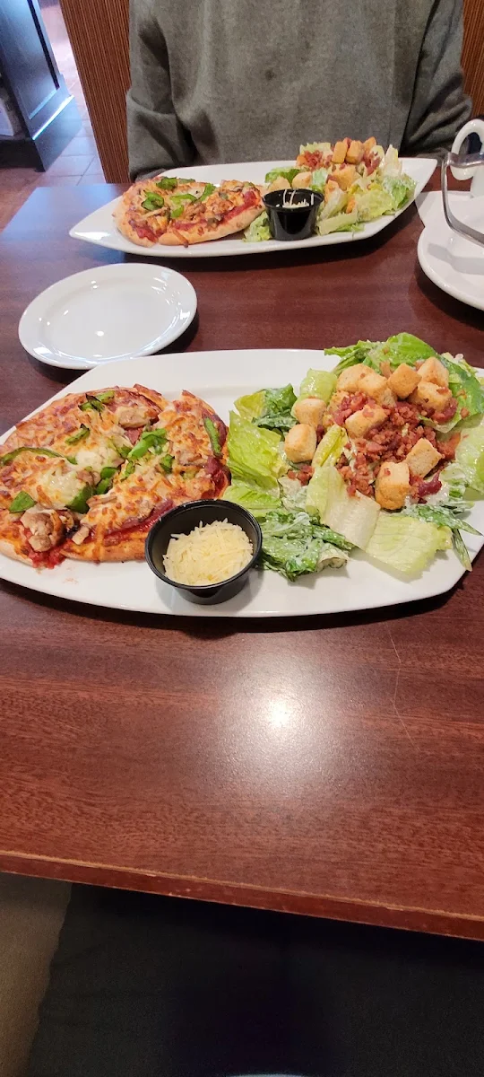 Pizza Toute Garnie Salade César
