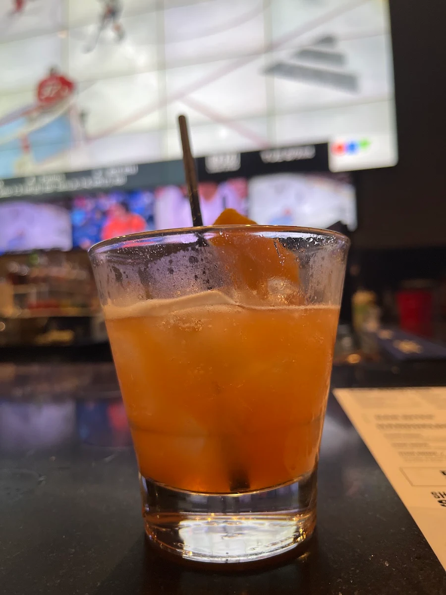 Highlights, Shark Club Sports Bar & Grill