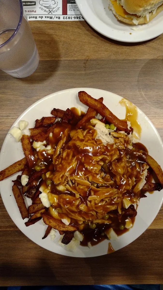 Peas and Chicken Poutine