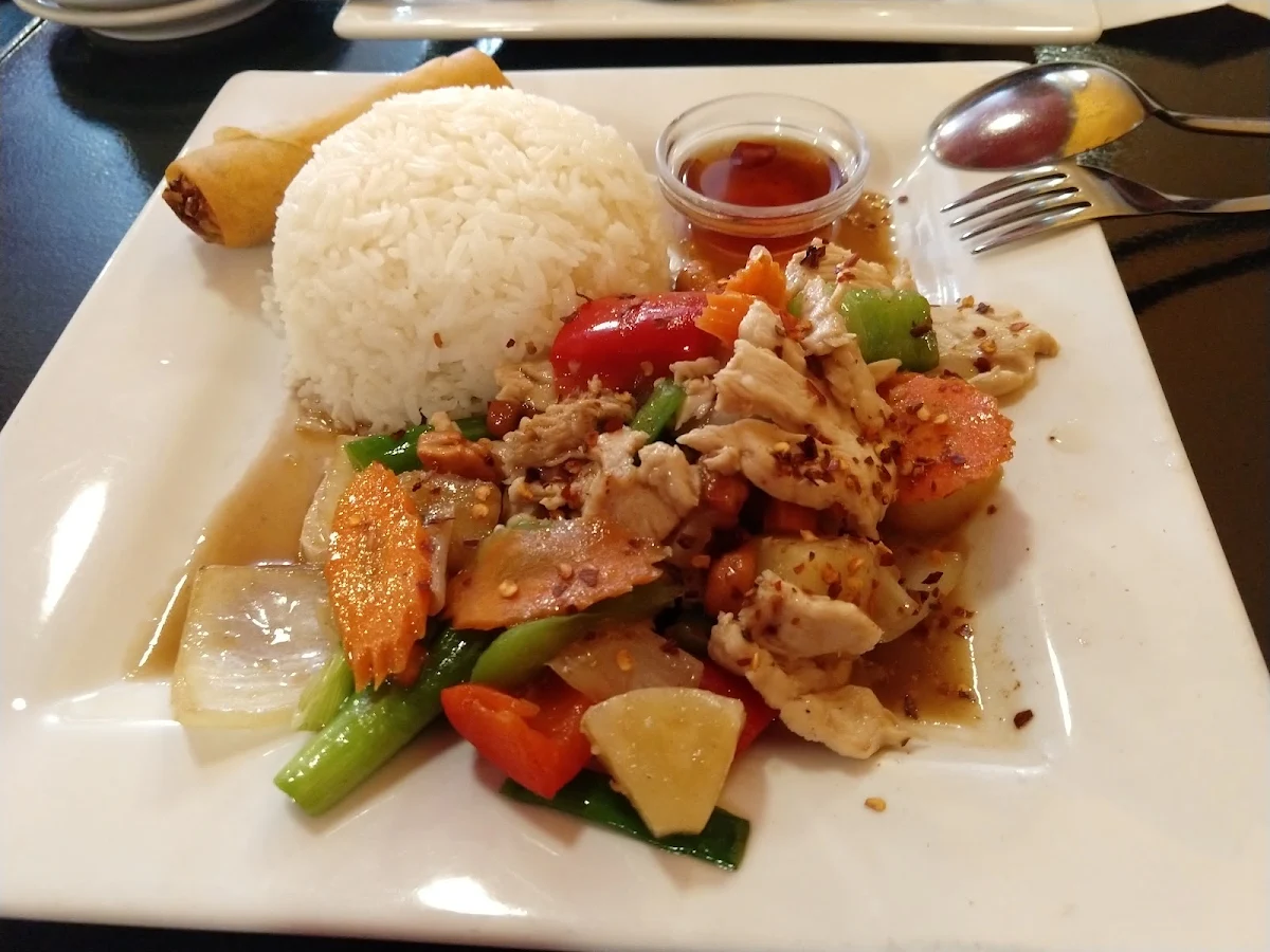 Som Tum Gai Yang Sticky Rice Combo
