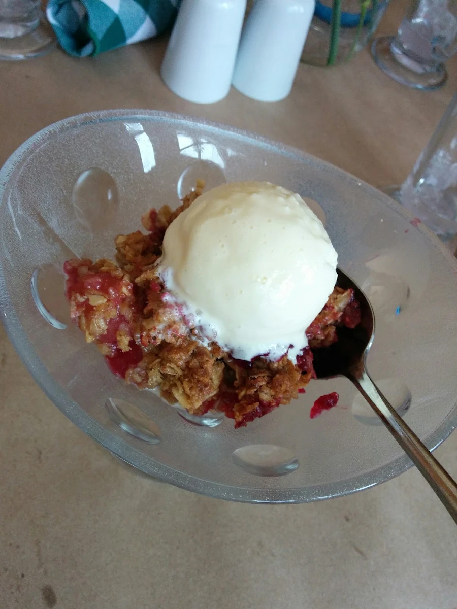 Triple Berry Crumble