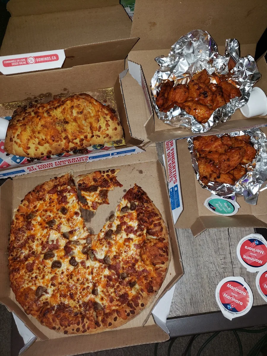 Italian Sausage Bacon Cheesey Bread Hot Wings
