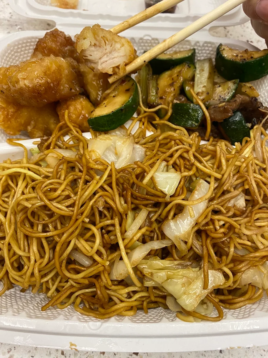 Highlights, Famous Wok