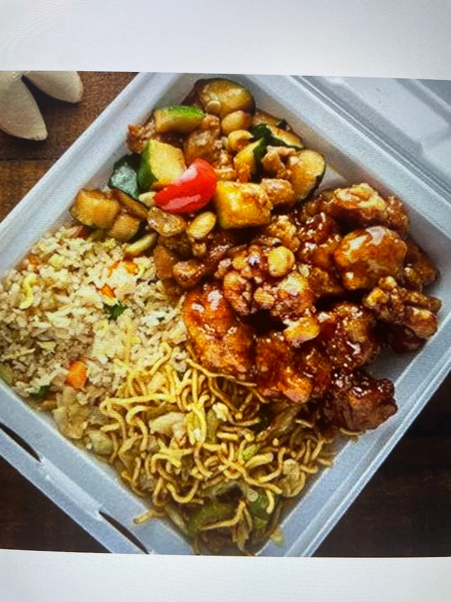 Highlights, Famous Wok